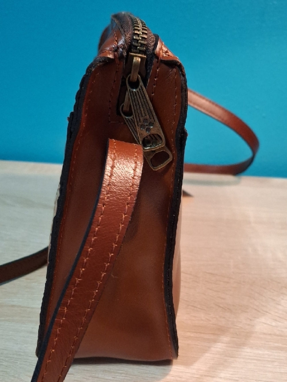 Patricia Nash Tooled Vallata Leather Crossbody - Florence Brown Nwt - Picture 4 of 14
